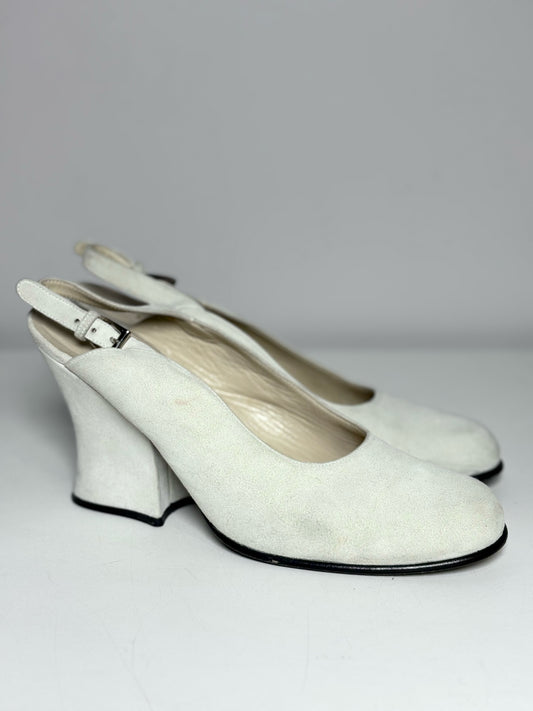 W Shoe Size 38 (8.5 US) Prada Bone/Cream Suede Curved Block Heel