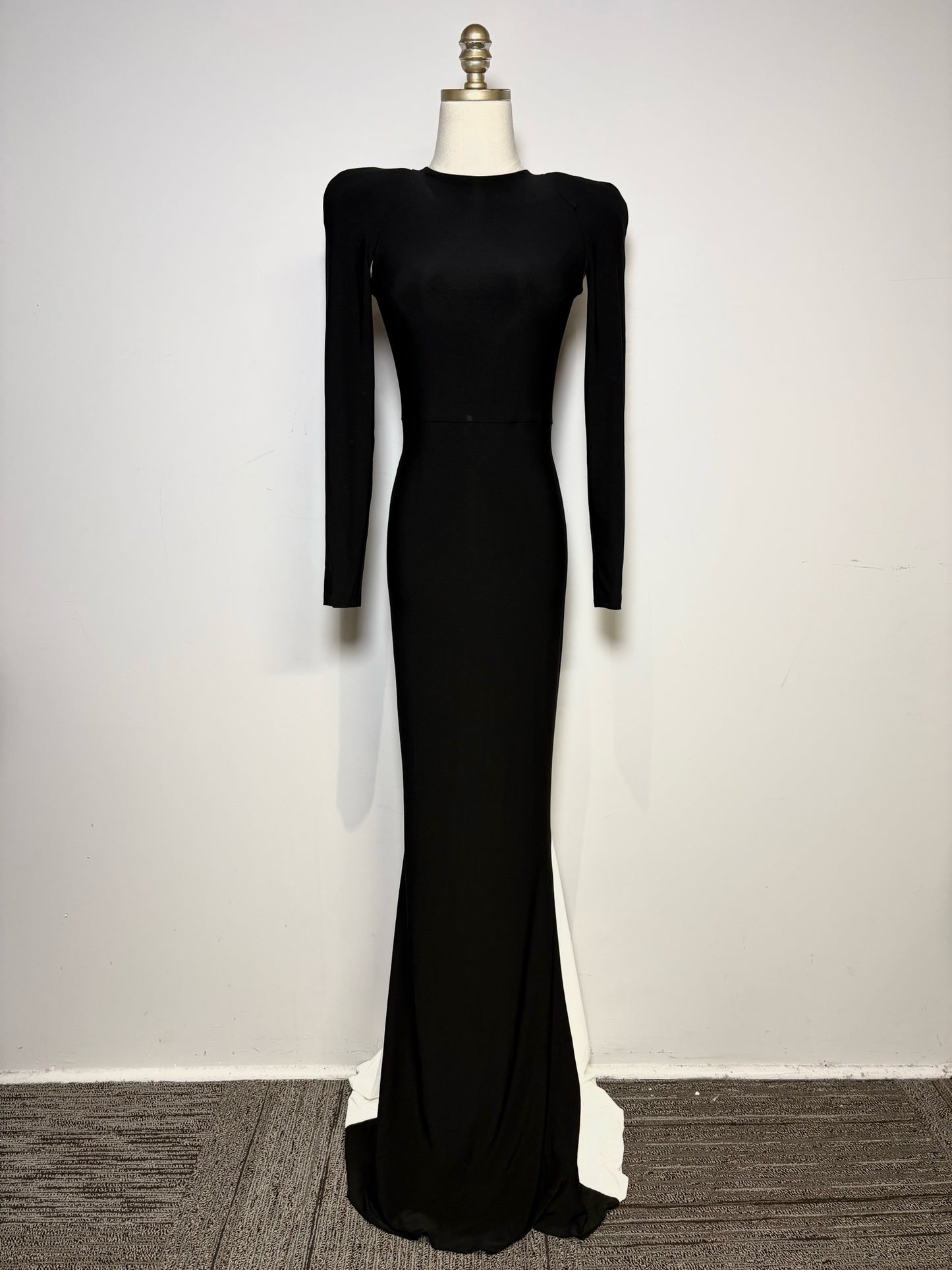 Women's Size 2 Zhivago Contradiction Black & White Colorblock NWT Pre-Owned Maxi Dress