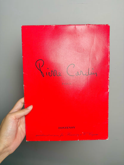 Pierre Cardin Richard Hennessy Silk Silk Vintage Pre-owned 30 x 30 Scarf