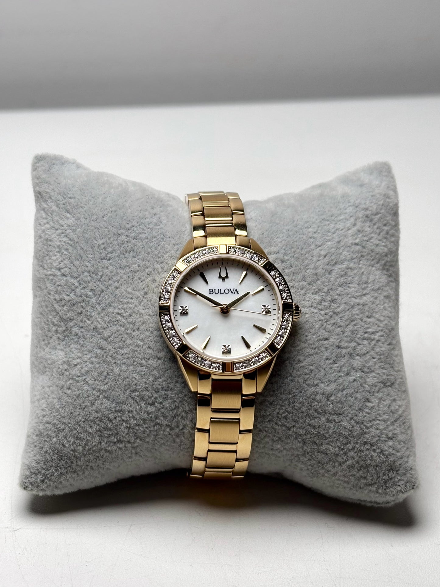 Bulova Gold-tone Stainless Steel Diamonds Pre-owned Watch