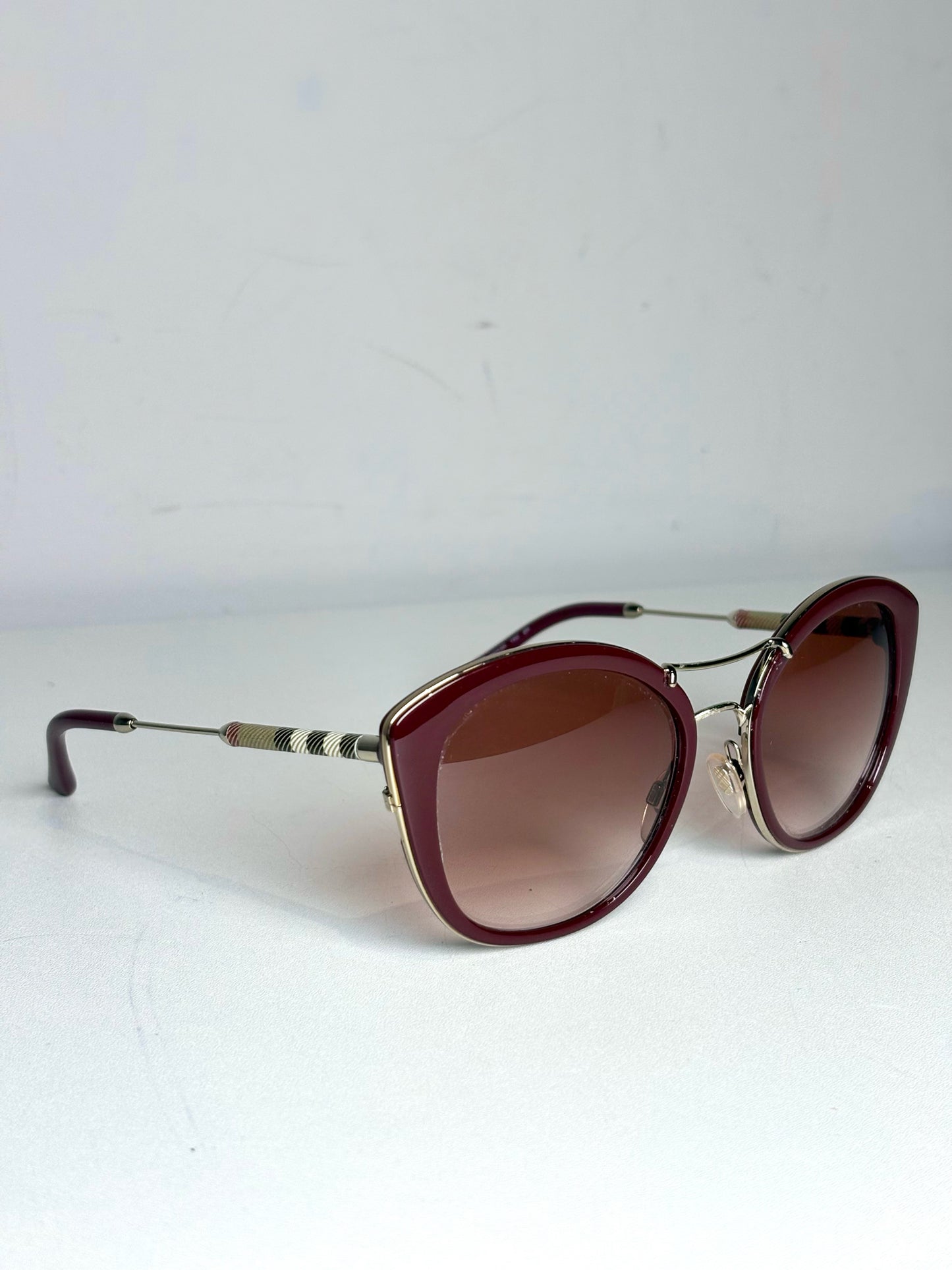 Burberry B4251-Q Cat Eye Women's Pre-owned Burgundy Acetate, Metal Sunglasses