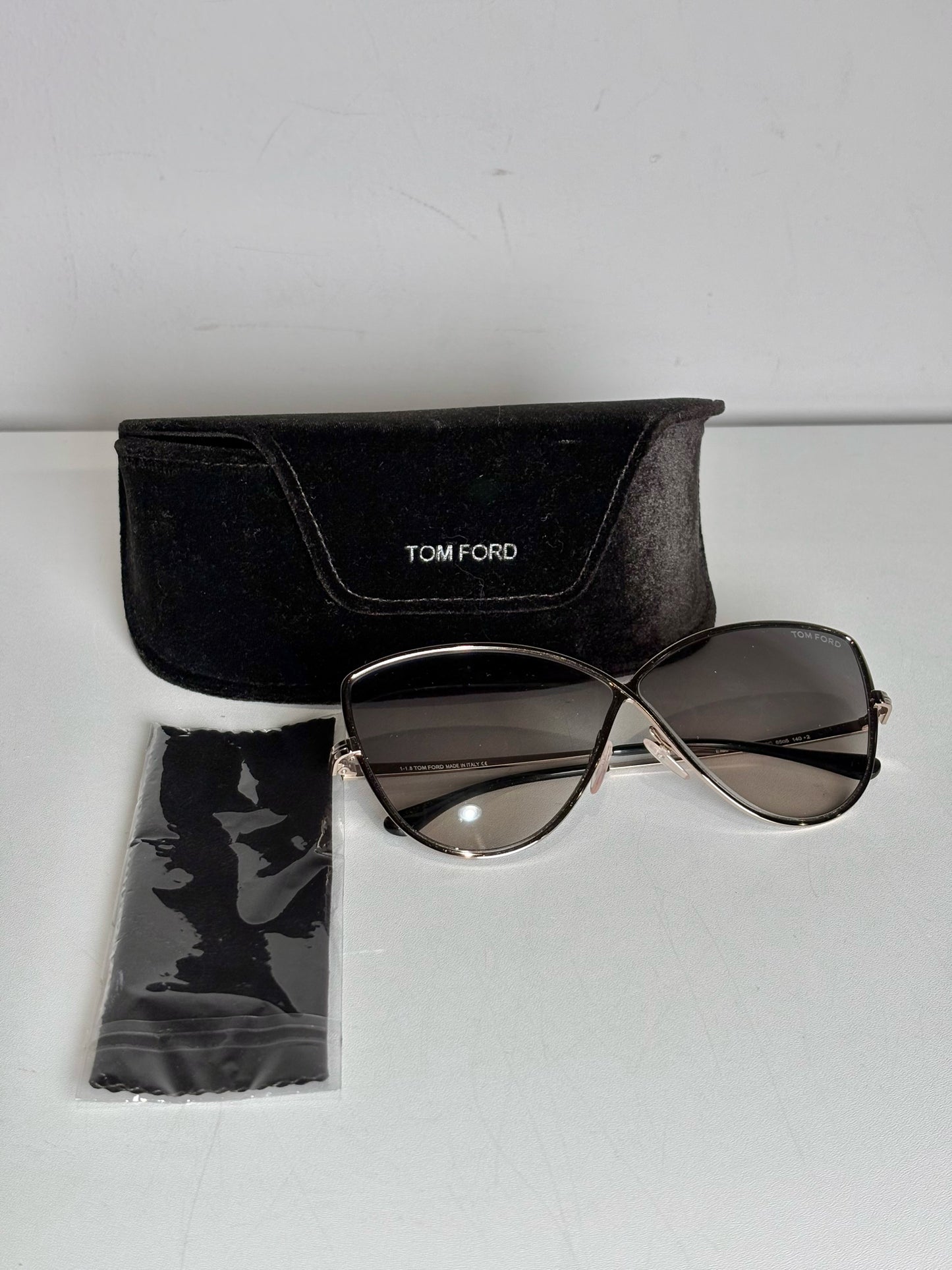 Tom Ford TF569 Rose Gold Elise Women's Pre-owned Silver Metal Sunglasses