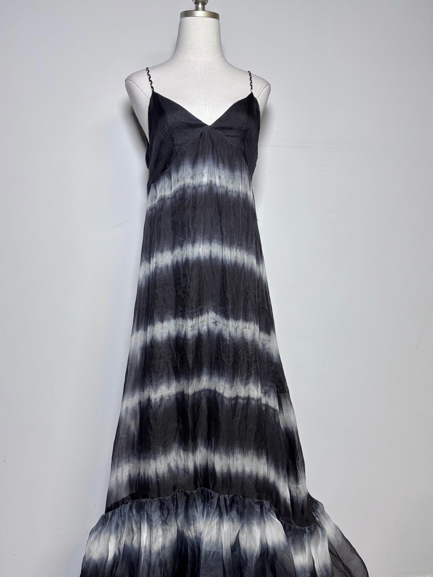 Women Size 2 Diane Von Furstenberg Black/White Tie-dyed 100% Silk Dress