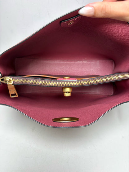 Women's Coach Willow C2590 Berry Colorblock Leather Pre-Owned Medium Shoulder Crossbody Bag