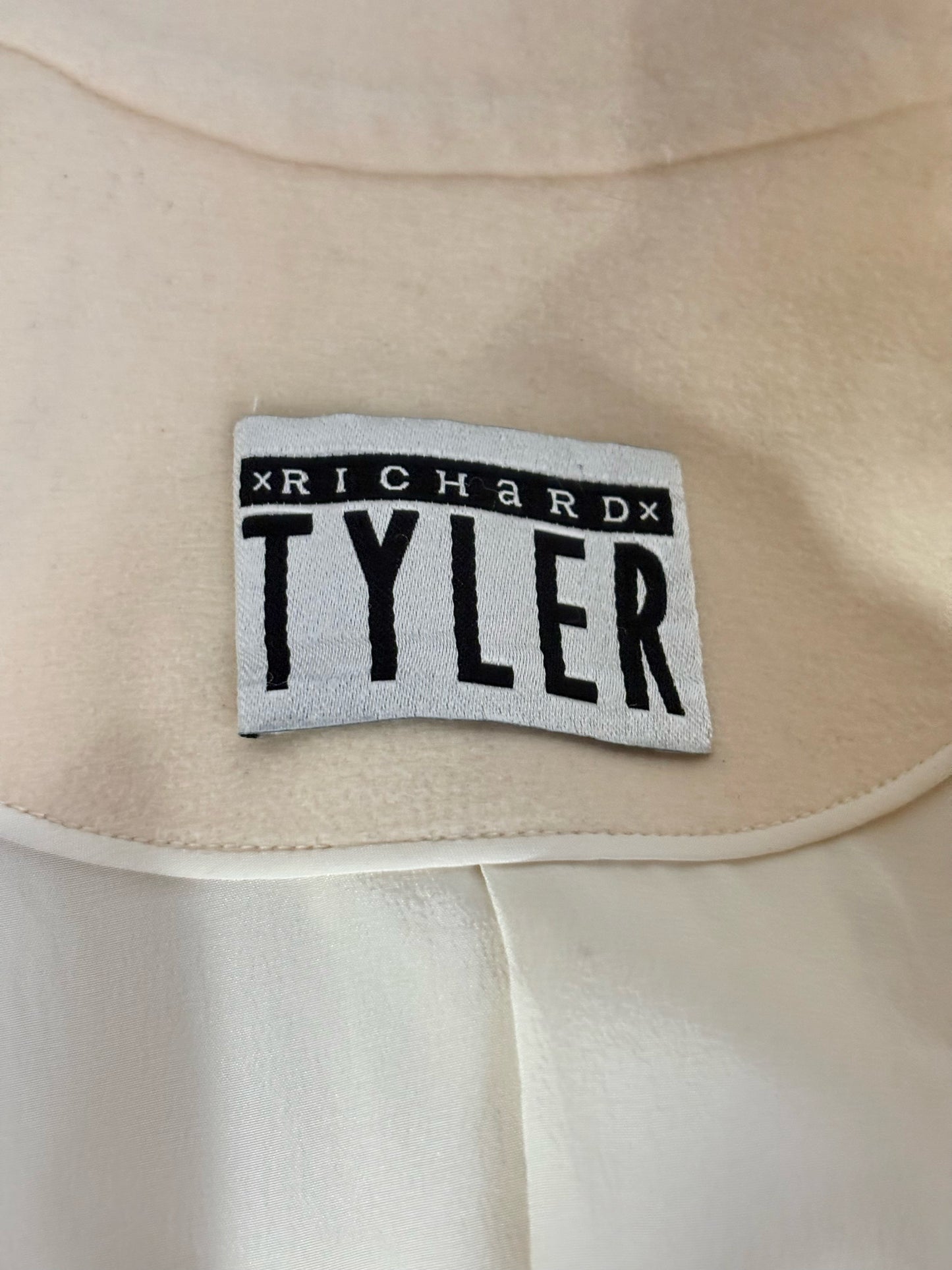Women Size 4 Richard Tyler Collection Cream Solid Vintage 100% Wool Coat