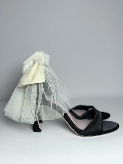 W Shoe Size 8.5 Antonio Melani x Born-Fifth Black Leather Suede Bow Back Heels