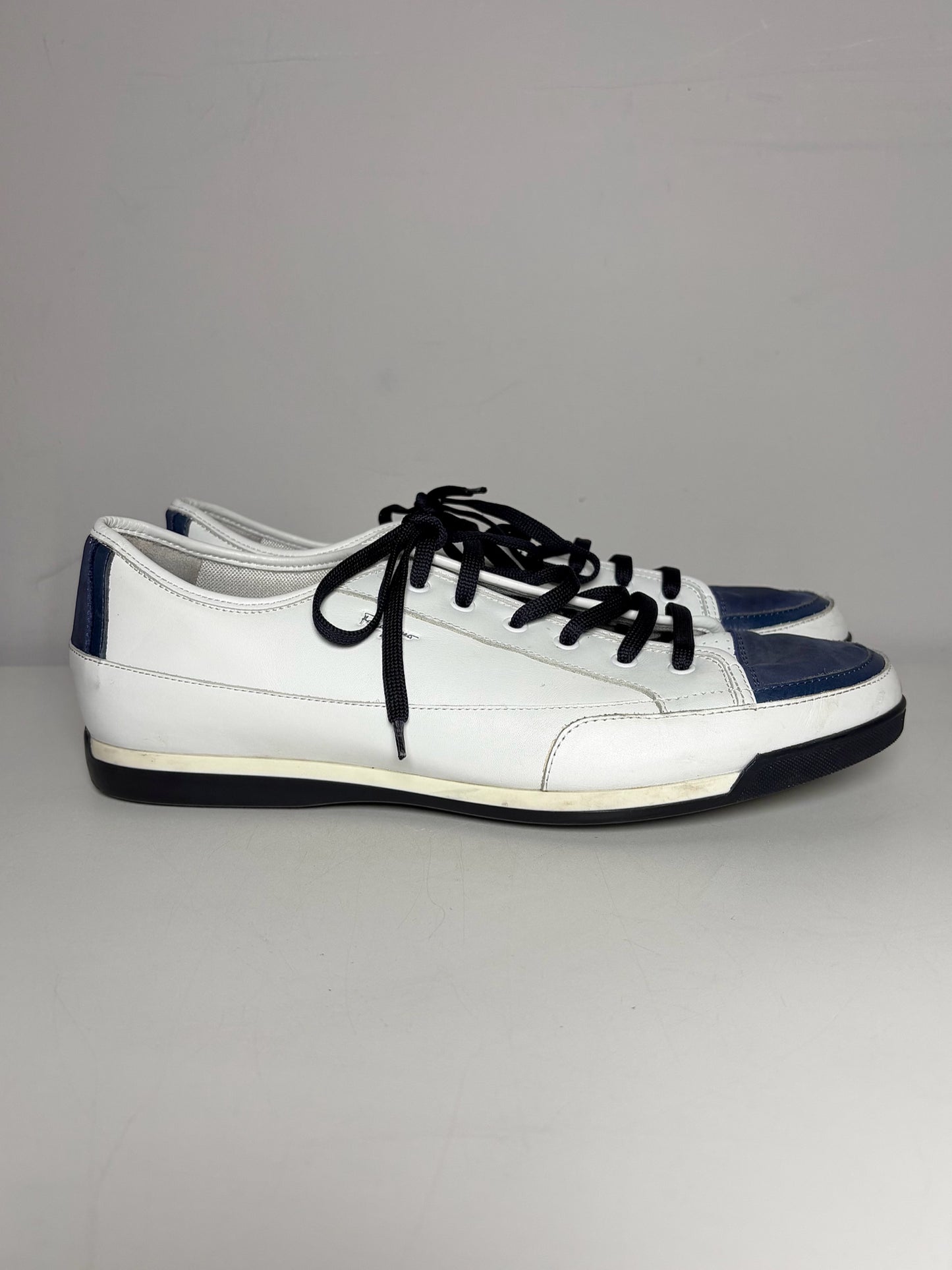 Salvatore Ferragamo White, Blue Leather Colorblock Men's Pre-owned 11 Sneakers
