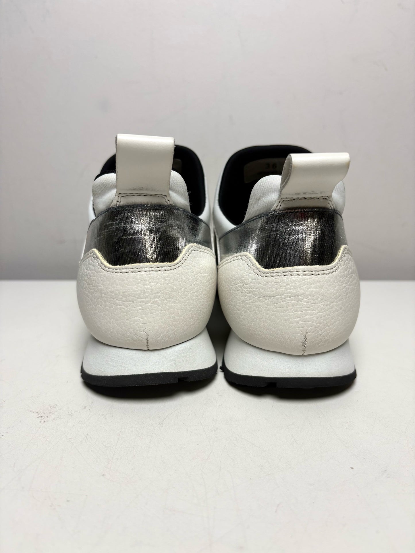 Women Shoe Size 36 Tod's Sportivo White Leather Pre-Owned Slip-On Sneakers