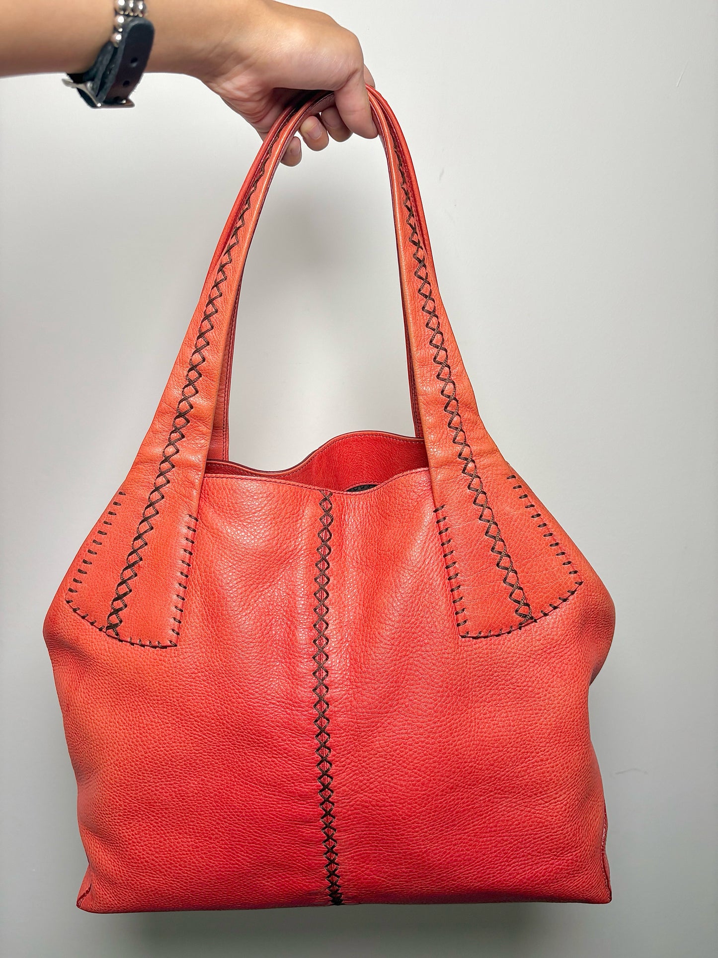 Tod's Solid Leather Salmon Cowhide Purse