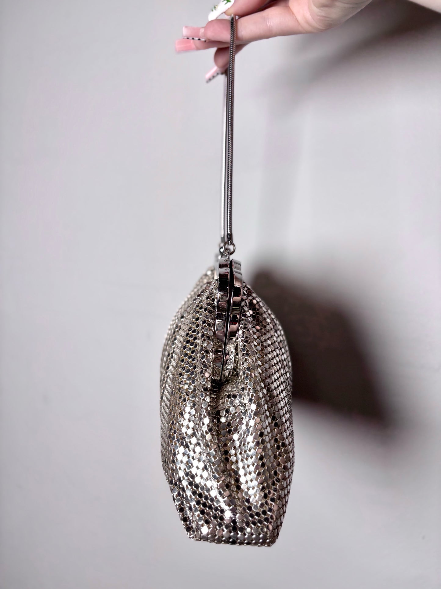 Metal Whiting & Davis Silver Vintage Evening Bag
