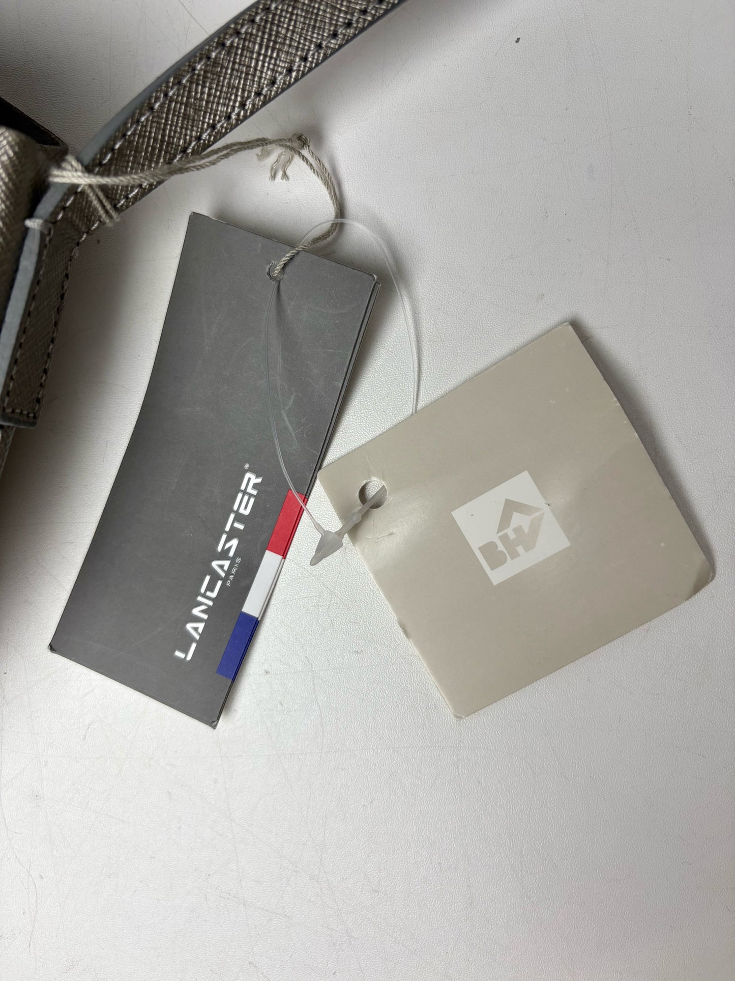 Women's Lancaster Paris Solid Saffiano Leather NWT Silver Mini Purse