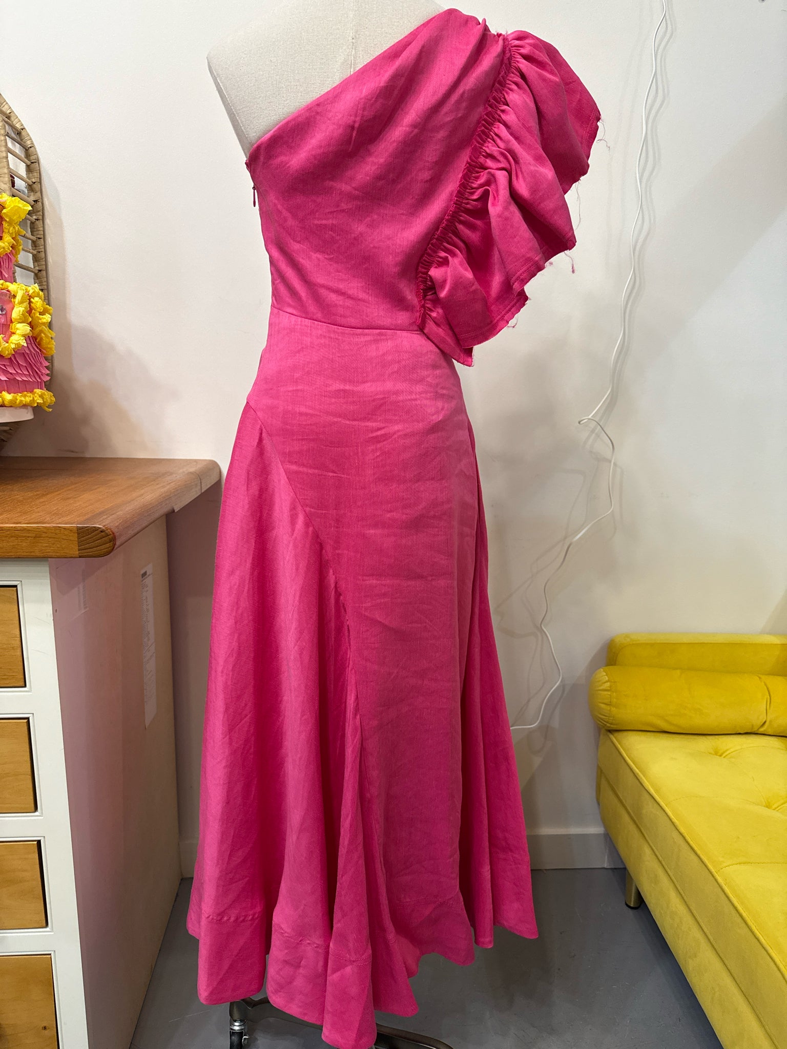 Women Size 8 Aje Pink One-Shoulder Ruffle Linen Blend Pre-owned Midi Dress  – VIDA STYLE SHOP