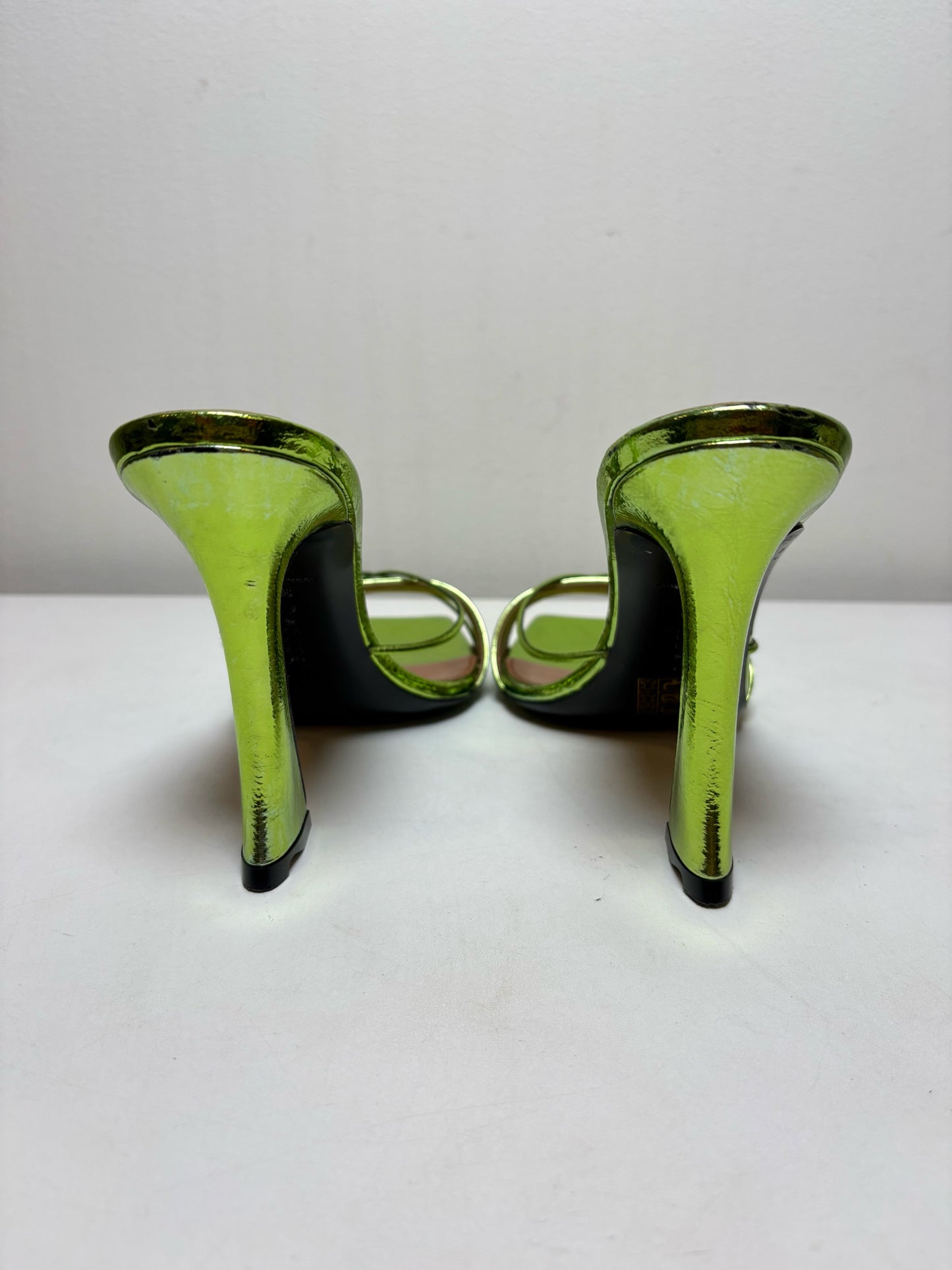 W Shoe Size 38 (7.5 - 8) D'Accori Bright Green "Lust Mules" Leather Calf Heels