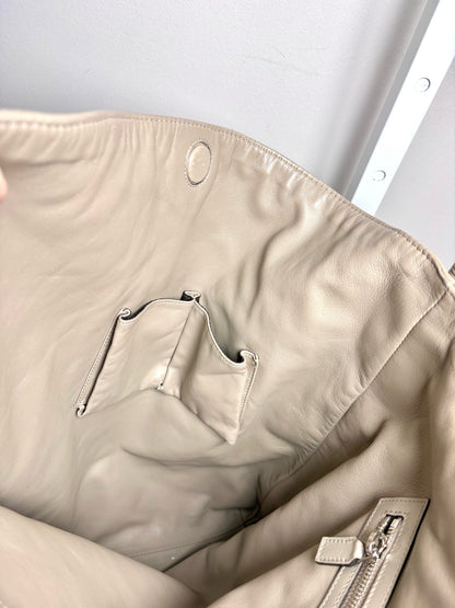 Gucci Taupe Leather Pebble Leather Men's Messenger Pre-owned Bag