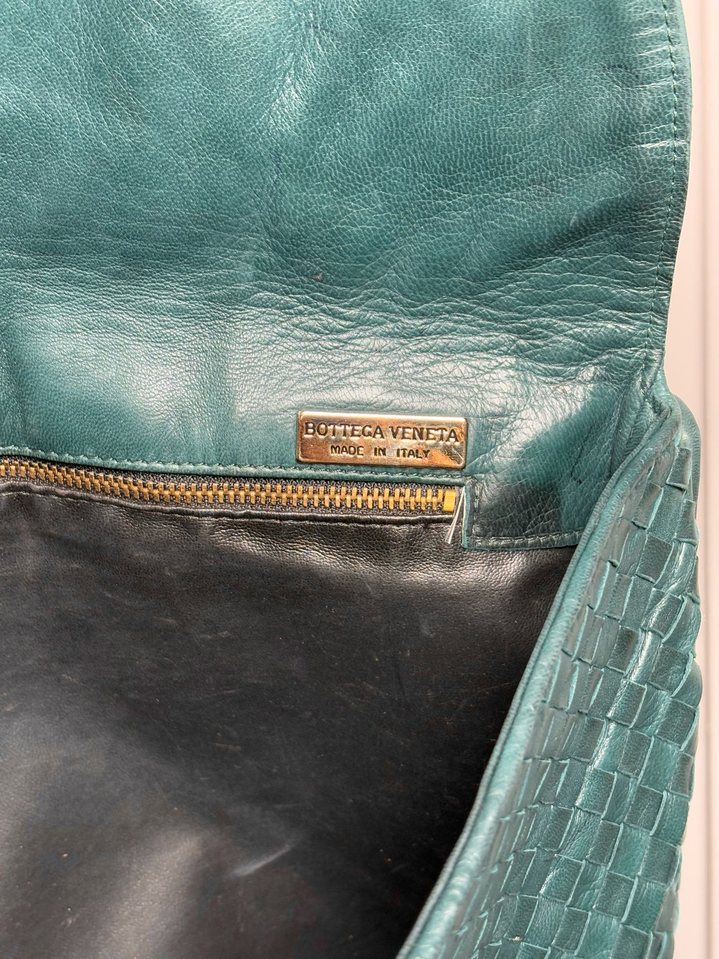 Bottega Veneta Intrecciato Vintage Leather Green Lambskin Crossbody Purse