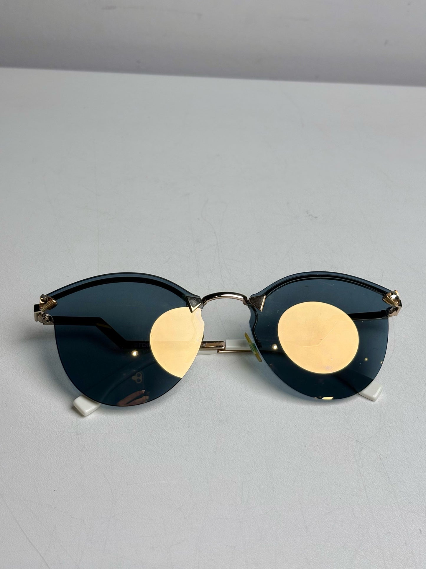 Fendi 0040/S Frameless Zig Zag Temples Women's Pre-owned Gold Metal Sunglasses