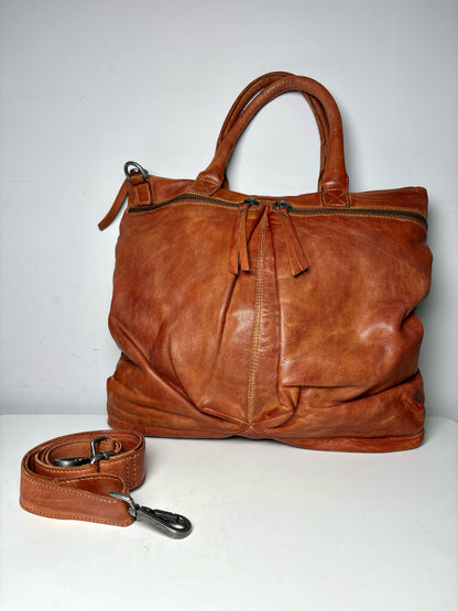 Carbon 2 Cobalt Solid Leather Pre-owned Caramel Tote/Satchel