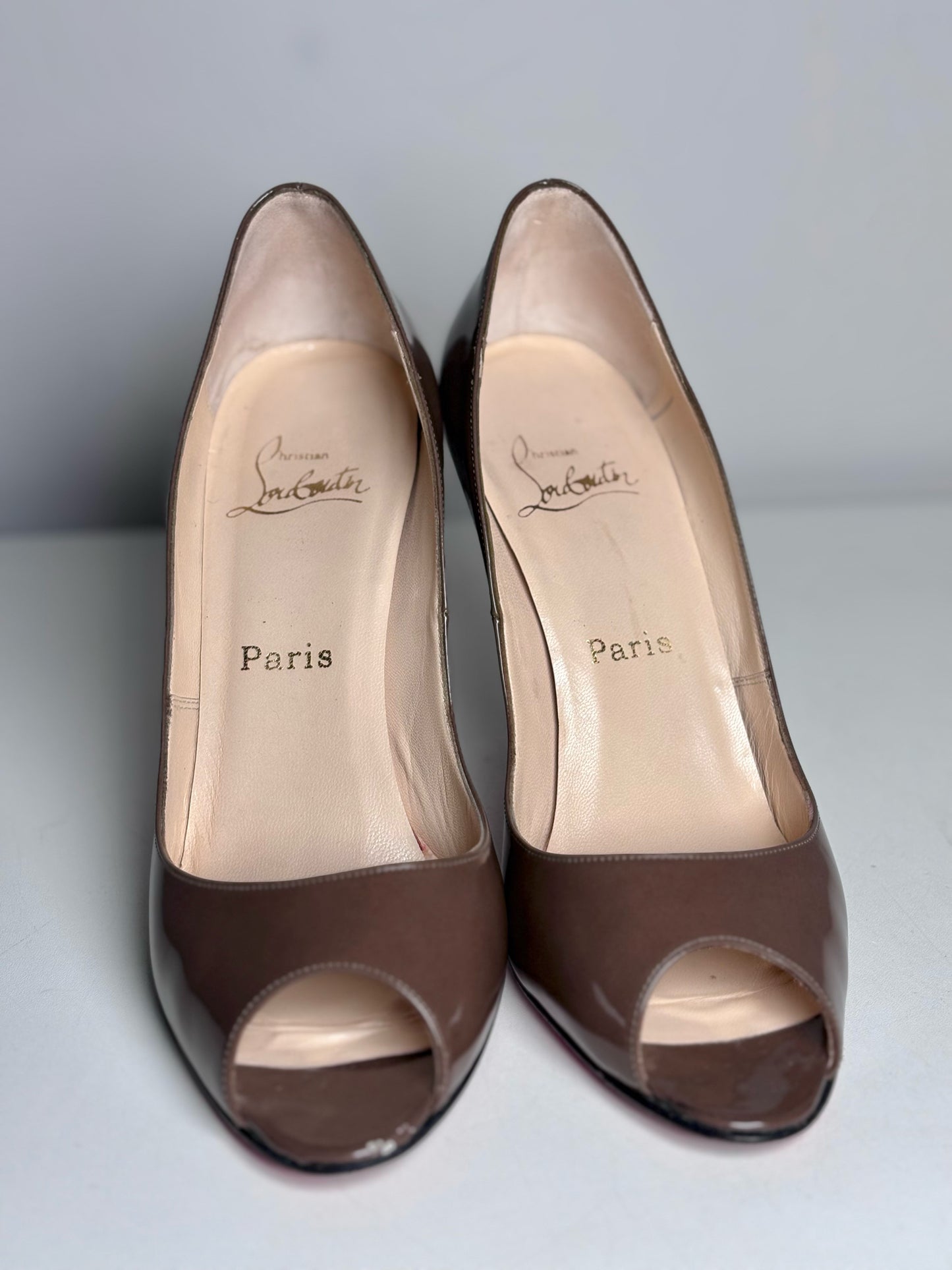 W Shoe Size 38 Christian Louboutin Taupe Leather Patent Pre-owned Heels