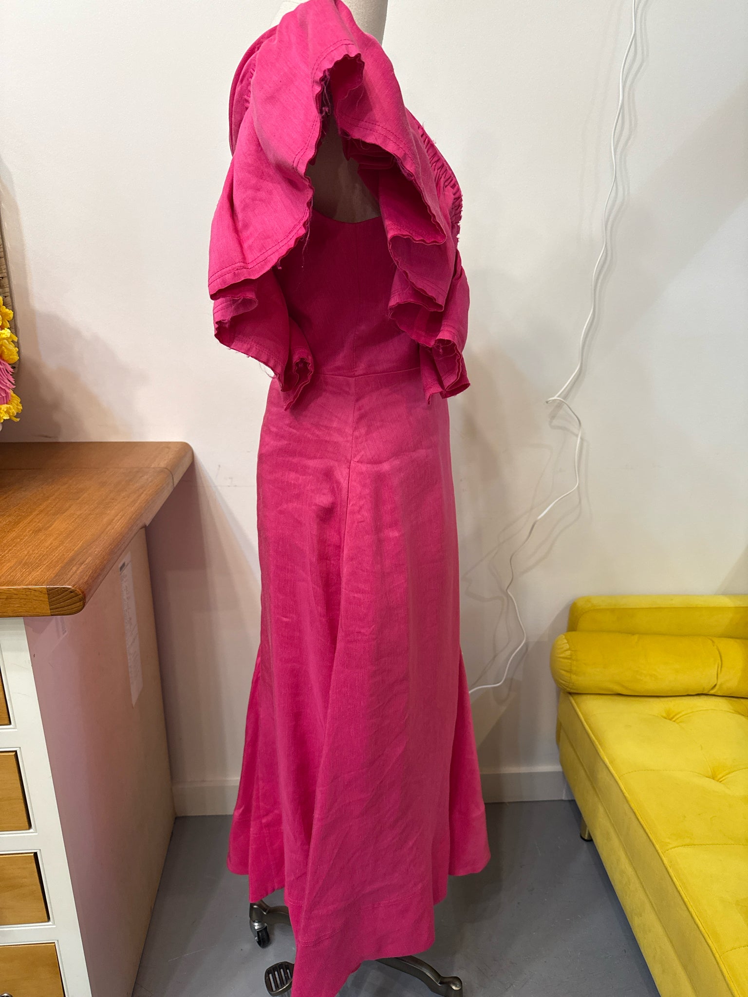 aje pink dress midi Women Size 8 Aje Pink One-Shoulder Ruffle Linen Blend Pre-owned Midi Dress  – VIDA STYLE SHOP