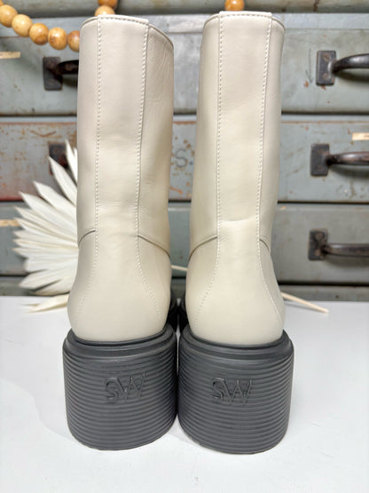 W Shoe Size 9.5 Stuart Weitzman Bone Soho Lug Bootie