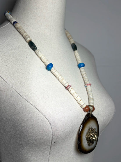 Agate Stone, 14k Gold Lion's Head Seashells Discs Pre-owned Necklace