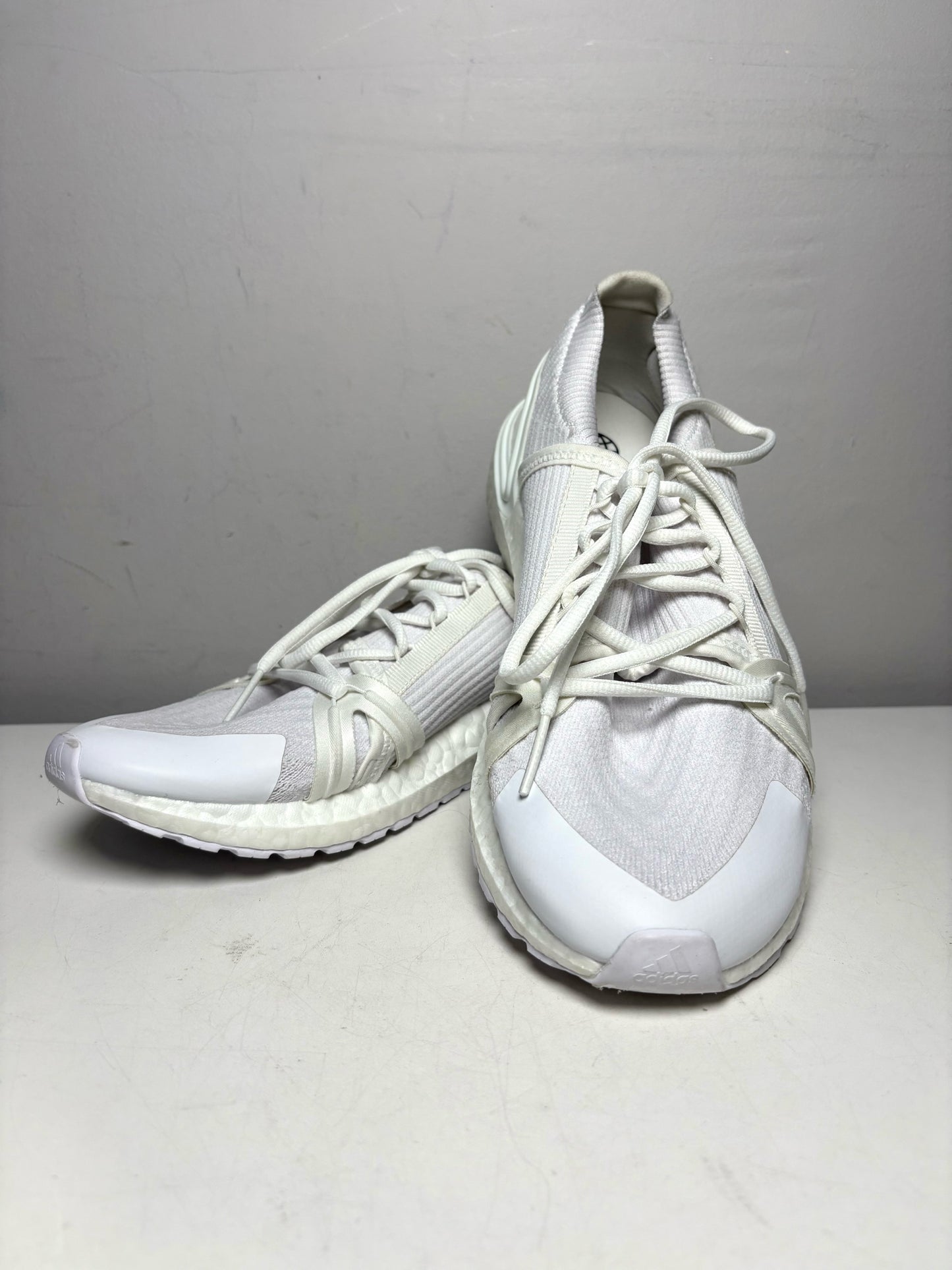 Women's Shoe Size 9.5 Adidas x Stella McCartney Ultraboost DNA White Pre-Owned Sneakers