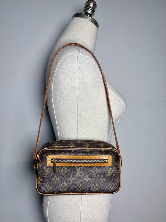 Louis Vuitton Cite Pochette PM Monogram Vintage Pre-owned Bag