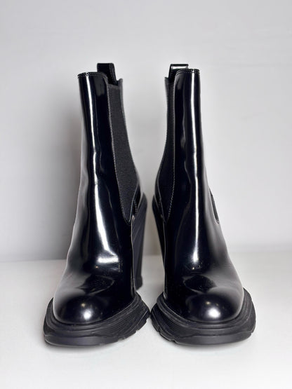 W Shoe Size 38 (8 US) Alexander McQueen Chelsea Black Leather Pre-owned Boots