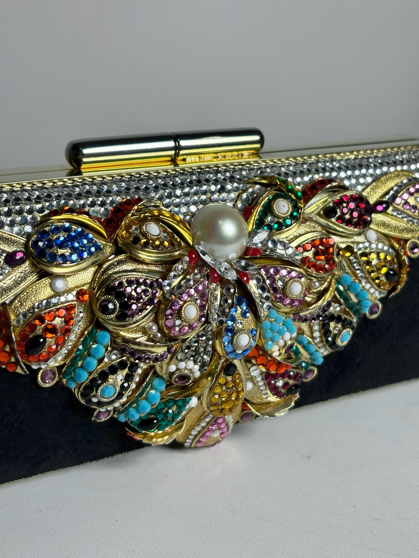 Henryks BiJoux Crystals Vintage Evening Crossbody/Clutch Rare Pre-owned Purse