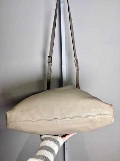 Gucci Taupe Leather Pebble Leather Men's Messenger Pre-owned Bag