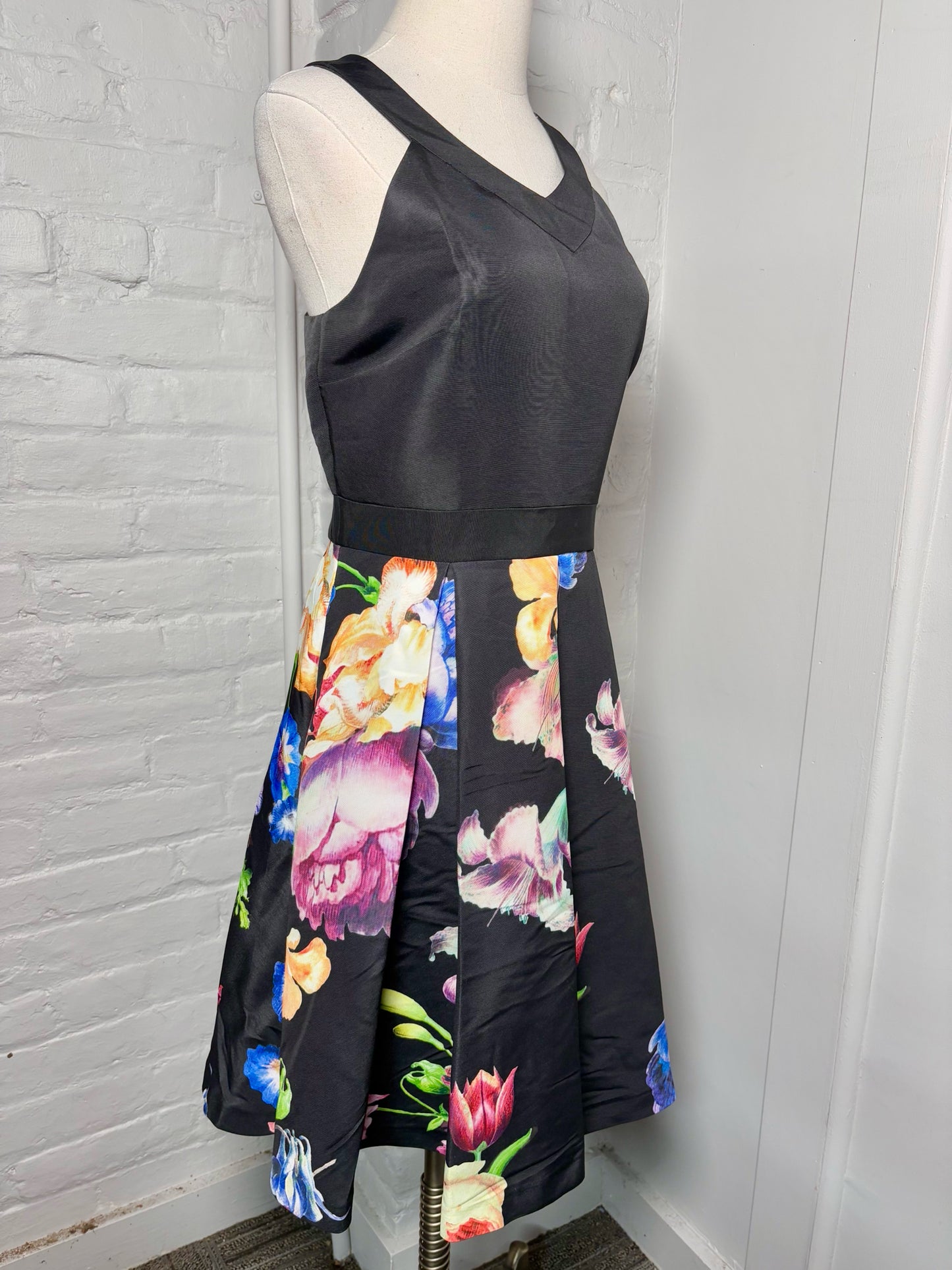 Women Size 3 Ted Baker Black Floral Dress
