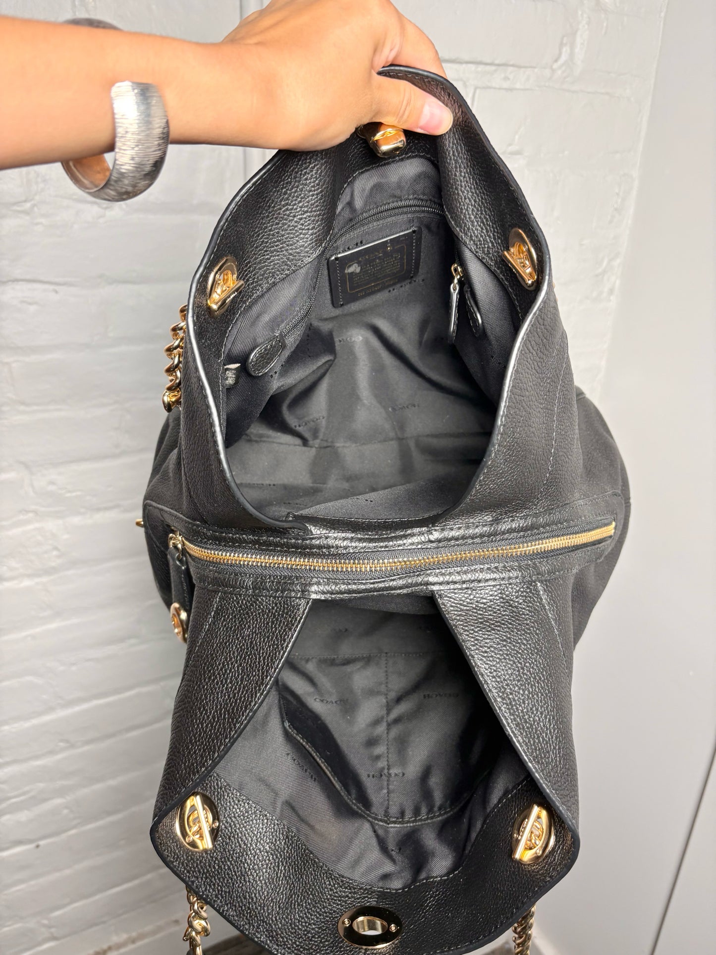 Coach Solid Pebble Leather Pre-owned Black Edie Purse