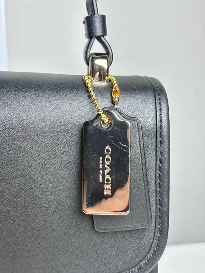 Women's Coach 2016 Page Shoulder Leather Pre-owned Black Bag