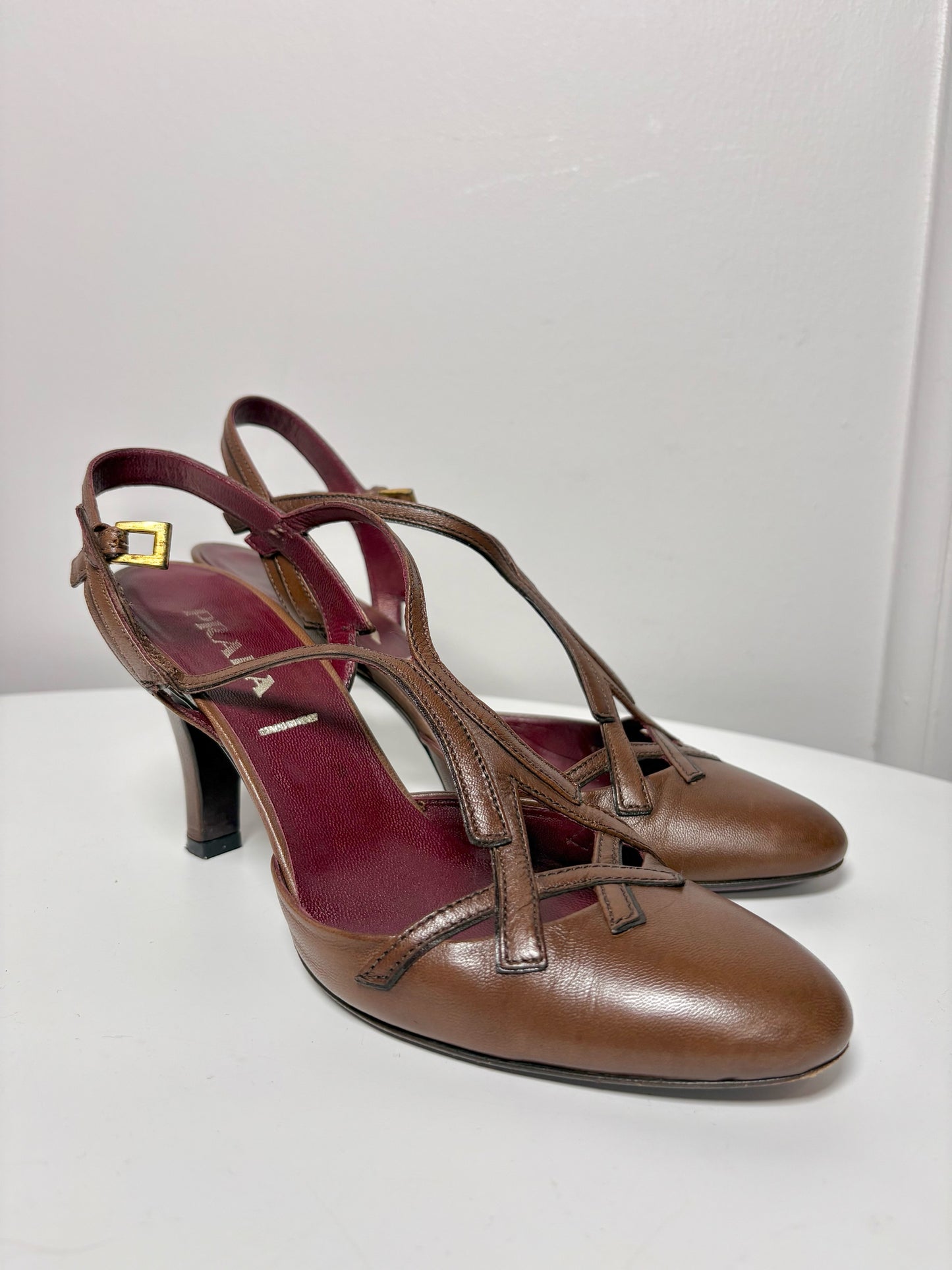 W Shoe Size 36.5 (6.5 US) Prada Brown Leather Vintage Pump