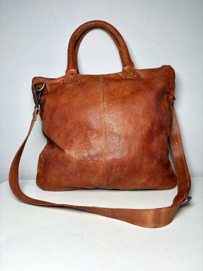 Carbon 2 Cobalt Solid Leather Pre-owned Caramel Tote/Satchel