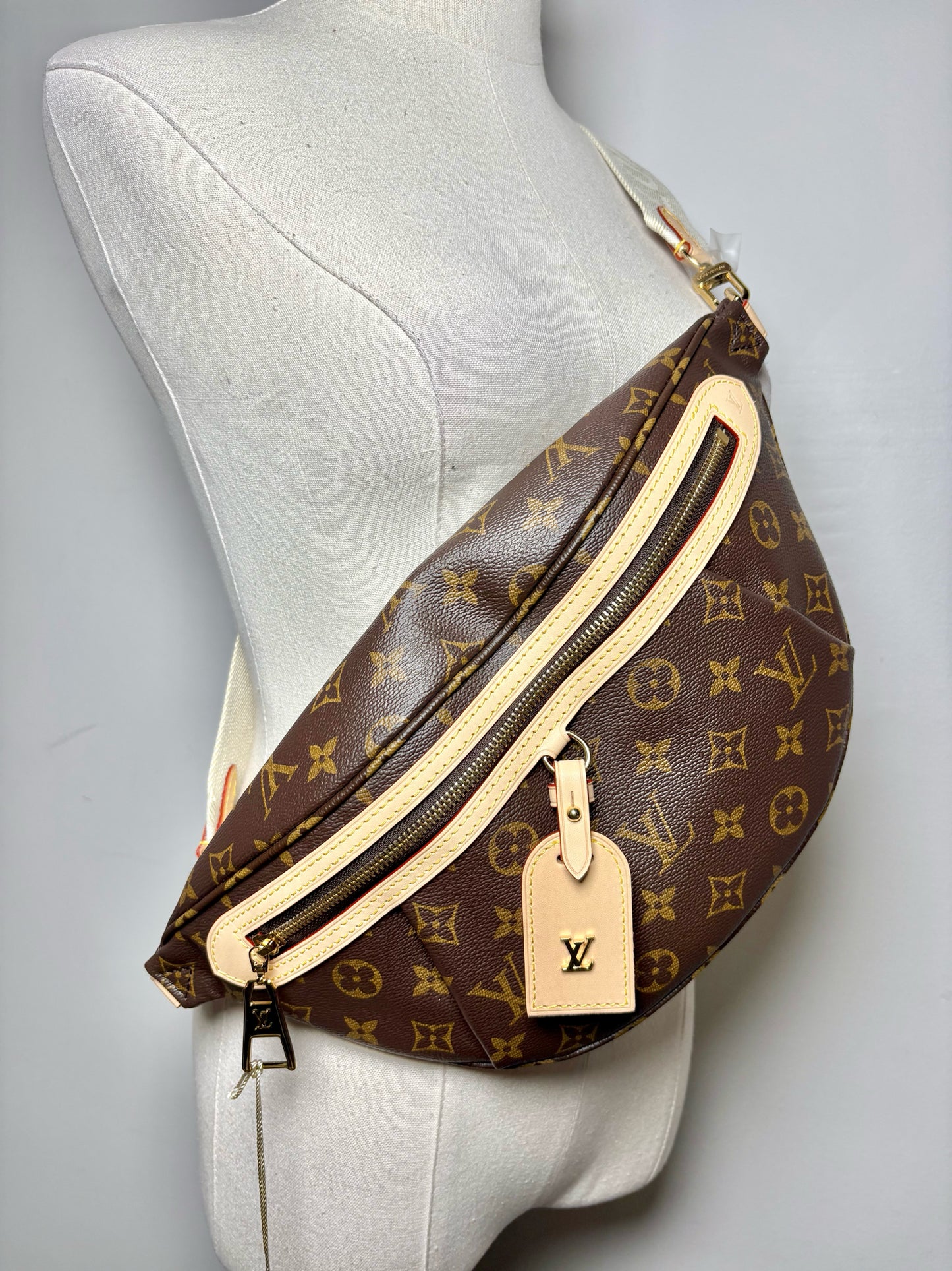Louis Vuitton High Rise Brown Monogram Sling/Bum Bag NWT Pre-owned