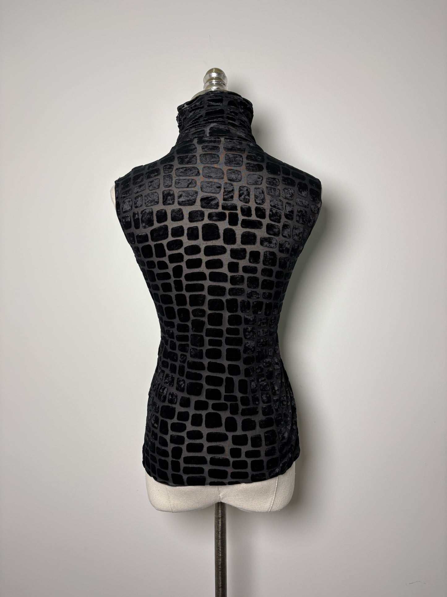 Women Size 6 Armani Collection Black Squares Pre-owned Tank Top