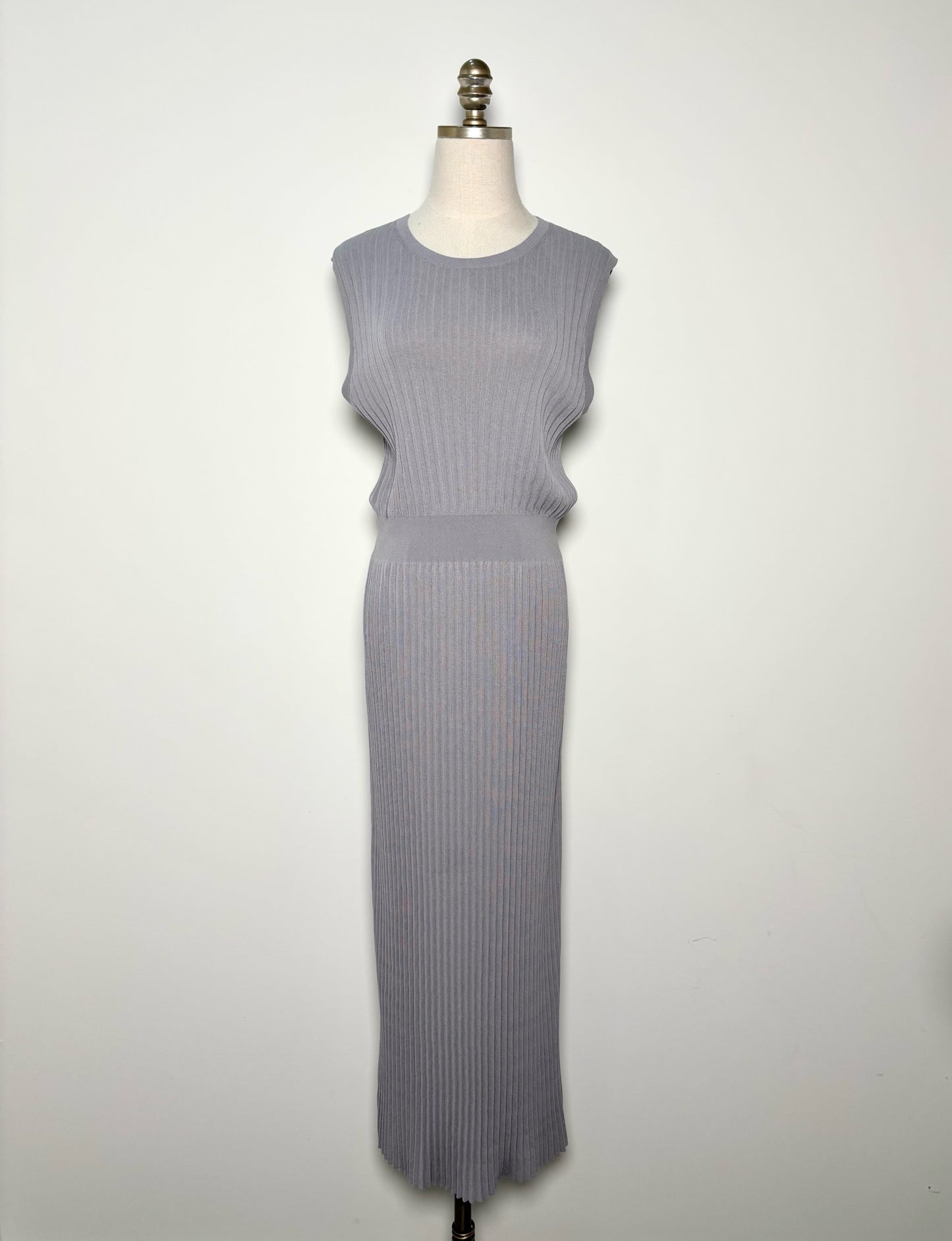 Women Size L Theory Gray Solid Pleated Center Knit Maxi Dress