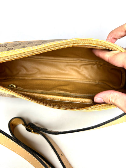 Gucci Monogram Vintage Coated Canvas Pre-owned Beige, Tan Small Purse
