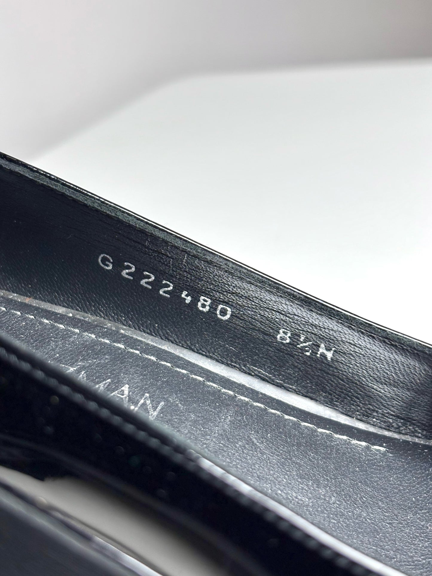 W Shoe Size 8.5N Stuart Weitzman Black Patent Leather Women's Pre-owned Pump