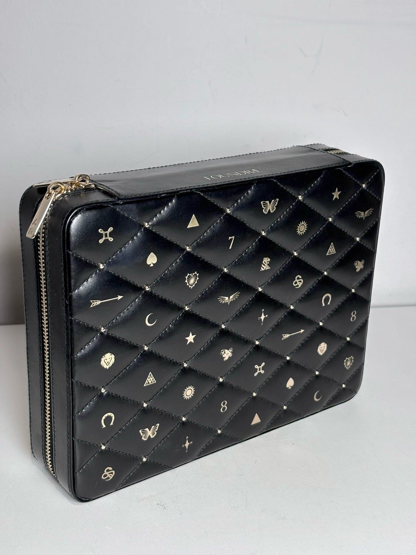 Foundrae Quilted, Symbols Leather Pre-owned Travel Jewelry Case