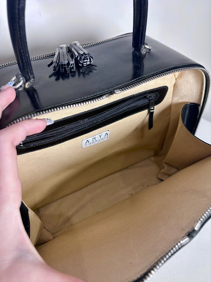 Anya Hindmarch London Solid Vintage Pre-owned Black Patent Purse
