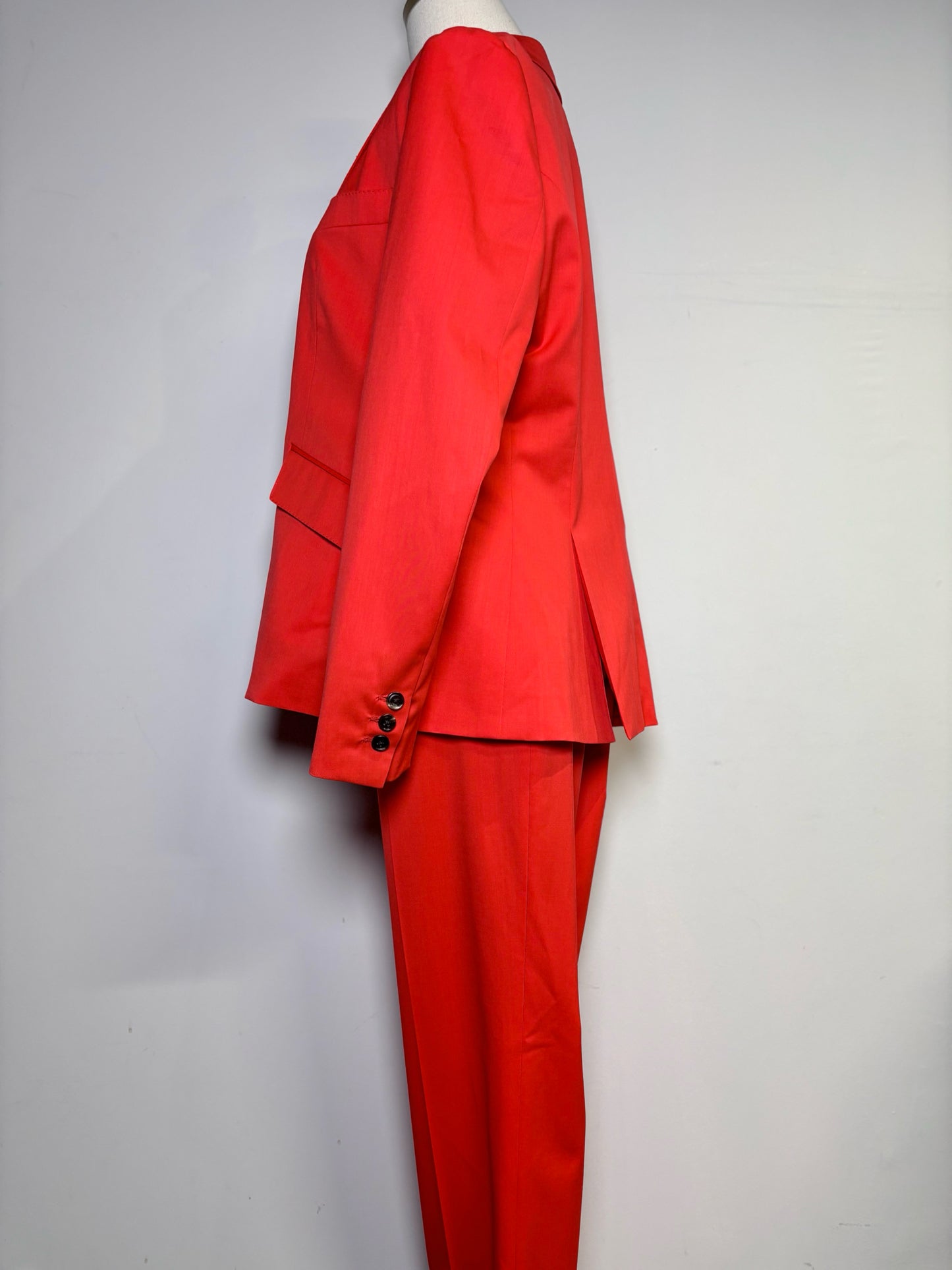 Women Size 48 (L, US) Belvest Red Pure Wool 2-piece Blazer, Pants Suit