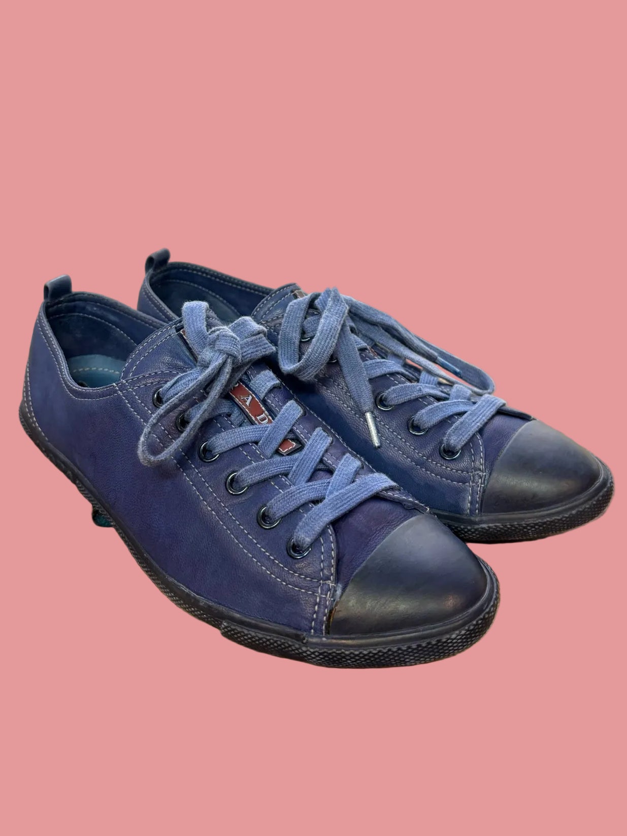 W Shoe Size 40 (10, US) Prada Blue Leather Low Top Sneakers