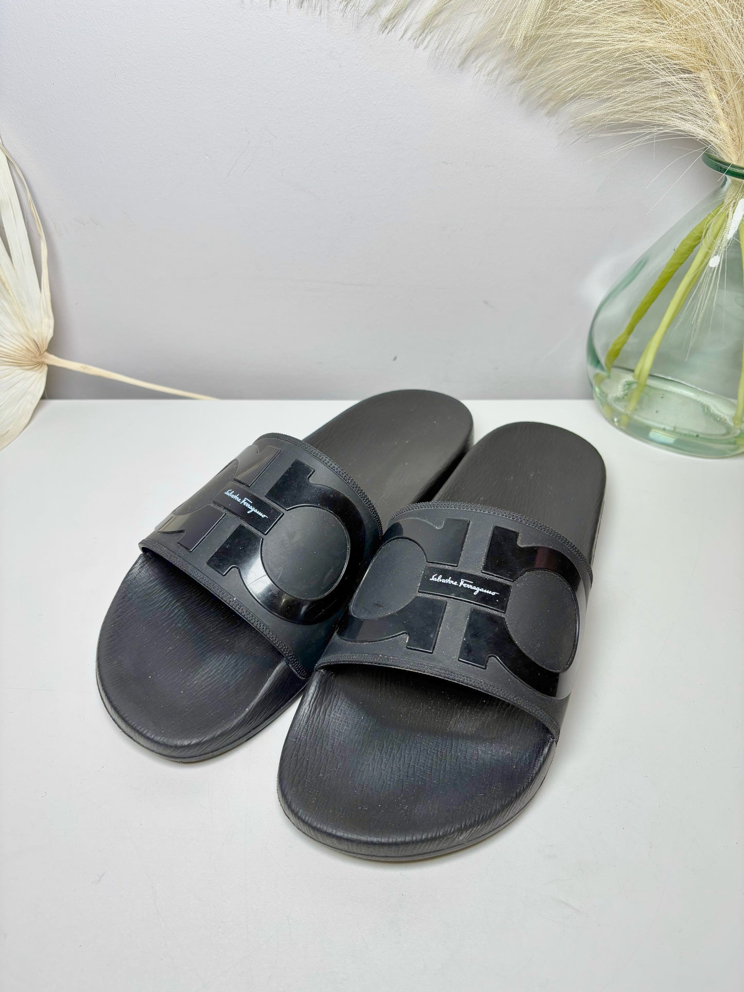 Salvatore Ferragamo Black Solid Size 10 Men's Shoes