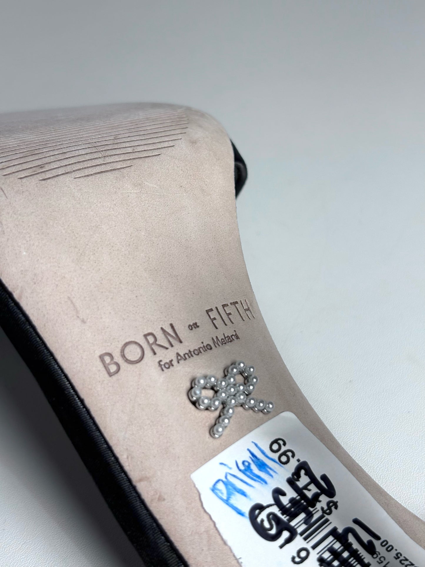 W Shoe Size 8.5 Antonio Melani x Born-Fifth Black Leather Suede Bow Back Heels