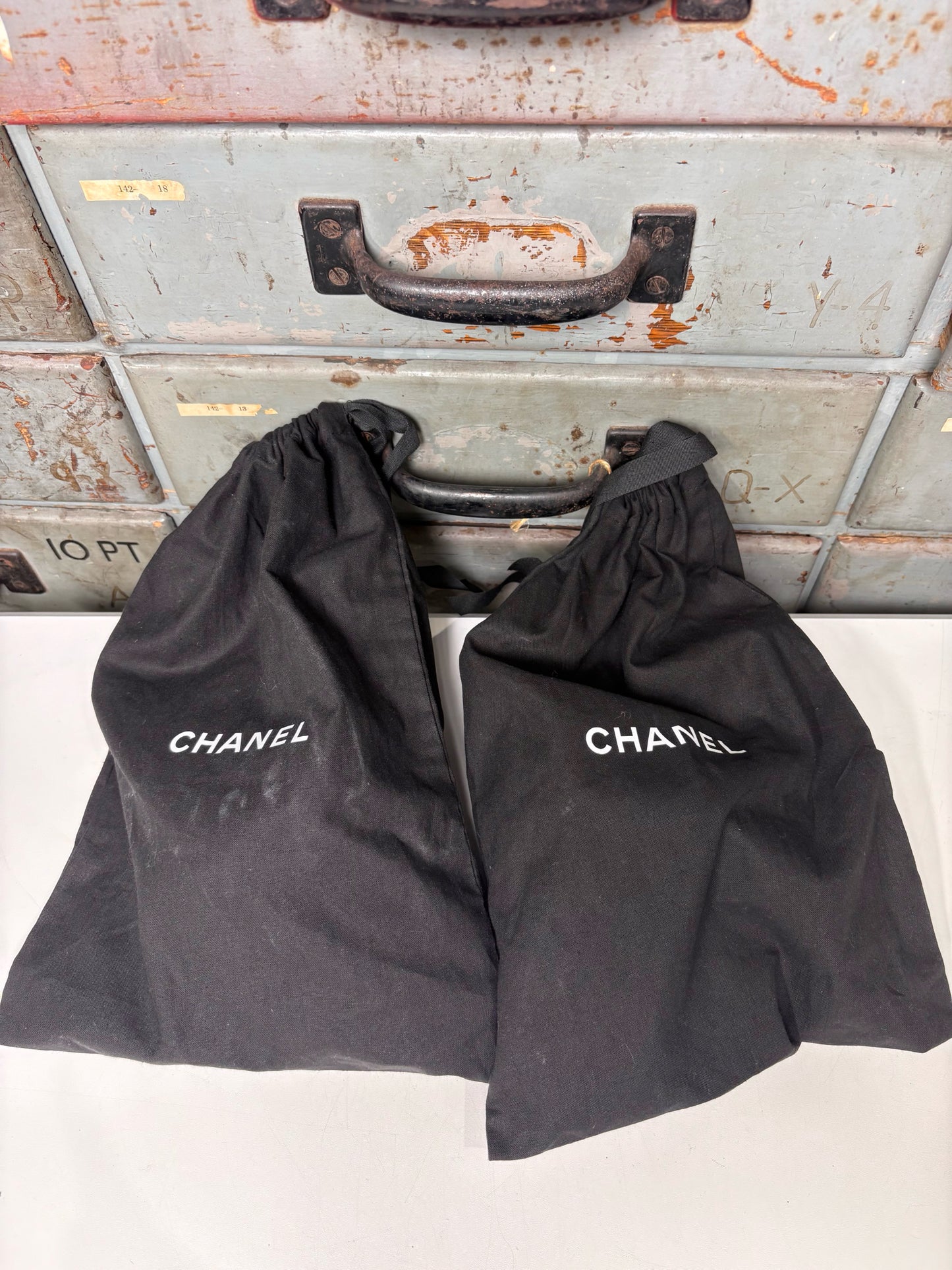 W Shoe Size 39 (8.5 US) Chanel Black Suede Camellia Flower Sandals