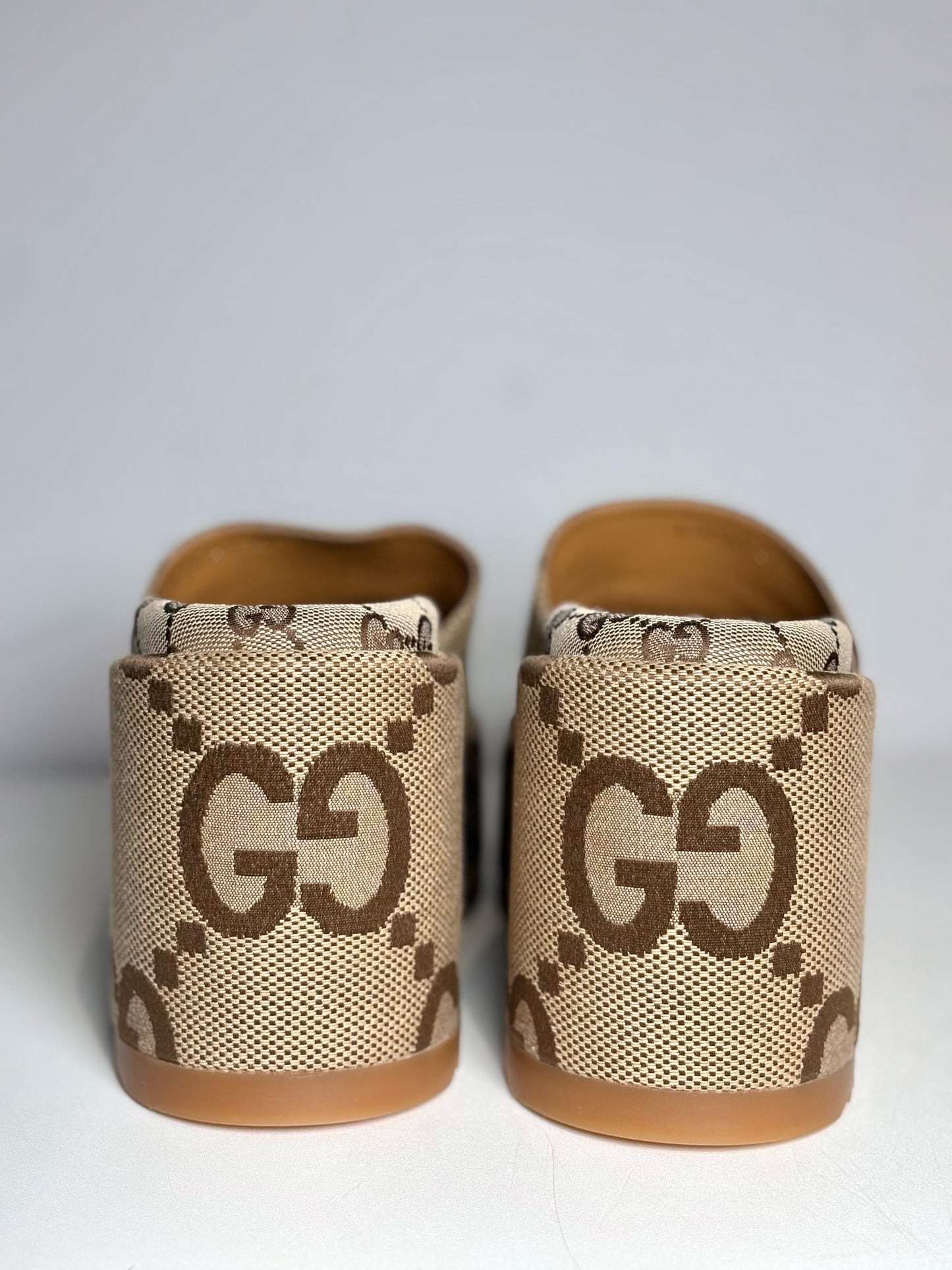 W Shoe Size 39 Gucci GG Beige, Brown Canvas Women's Pre-owned Wedge Slides