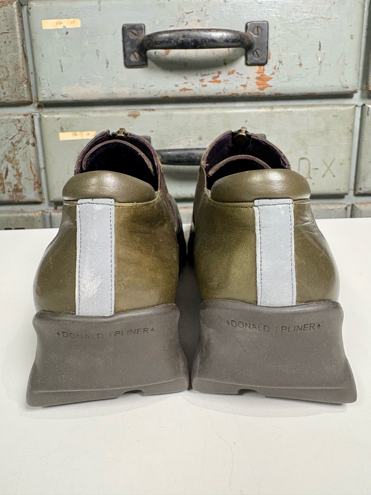 W Shoe Size 7.5 Donald Pliner Olive Green Leather Zip Slip-ons