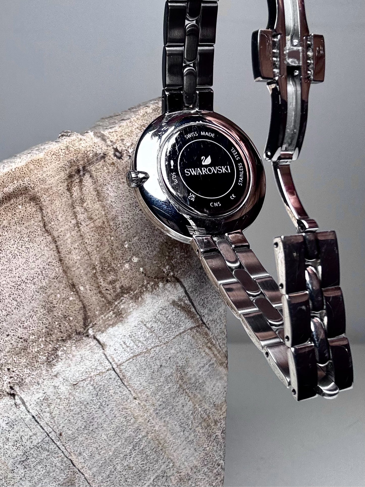 Swarovski Crystal Cosmpolitan Stainless Steel Metal Pre-owned Watch